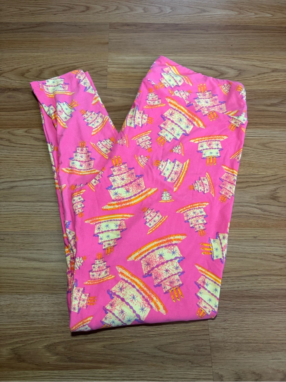 LuLaRoe Pink Birthday Cake Print Leggings